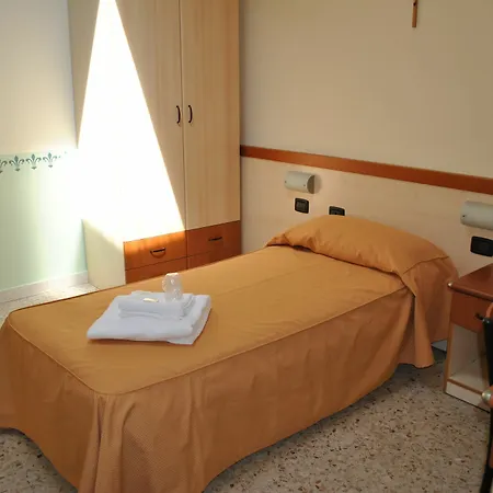 Centro Carraro 3*