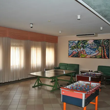Готель Centro Carraro 3*